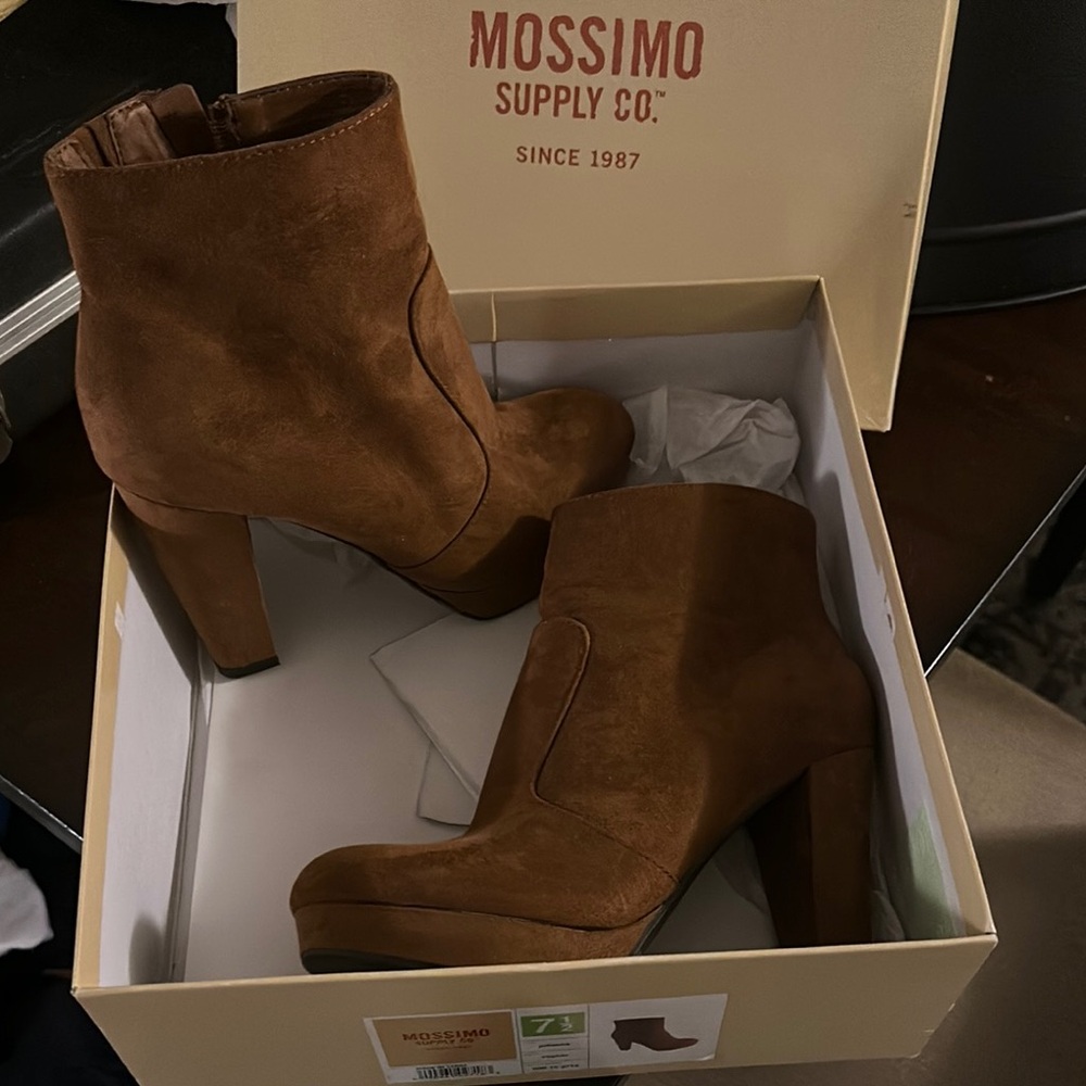 Mossimo Supply Co. Julianna Cognac Heeled Boots